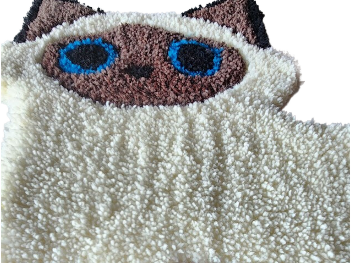 Hand tufted wool cat  Rug hooking designs, Wool cat, Cute cat face